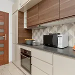 Sloneczny W Centrum Gdanska Glownego By Renters Apartamento Gdansk